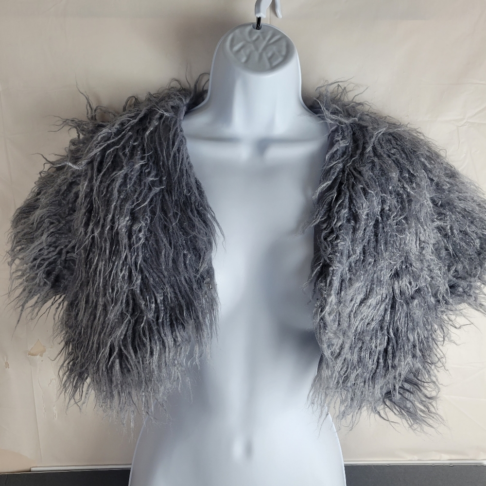 Women's Short Faux Fur Shrug Cardigan - Gray